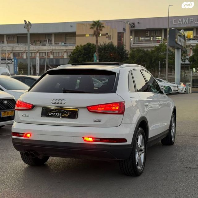 אאודי Q3