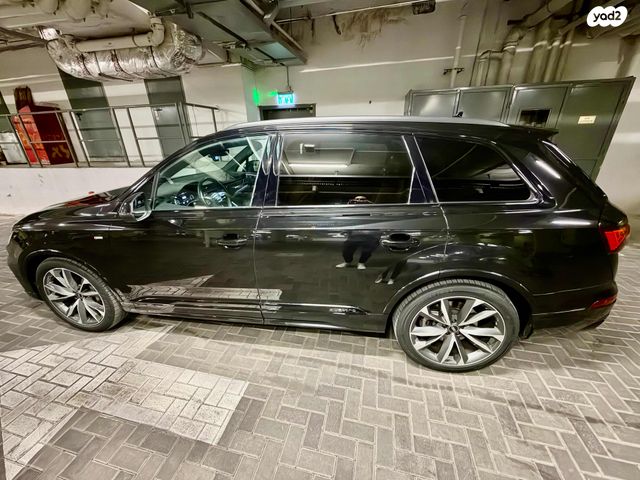 מודעת רכב אאודי Q7