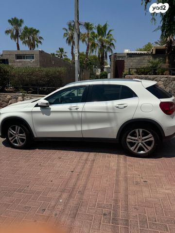 מודעת רכב מרצדס-בנץ GLA