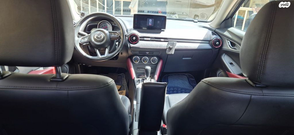 מודעת רכב מאזדה CX-3