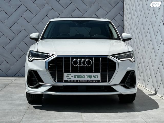 מודעת רכב אאודי Q3 1