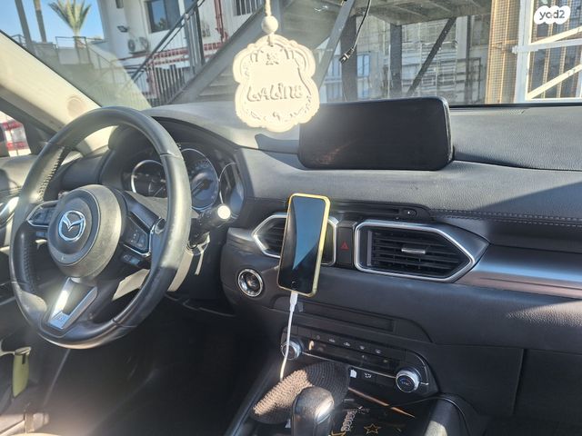 מודעת רכב מאזדה CX-5