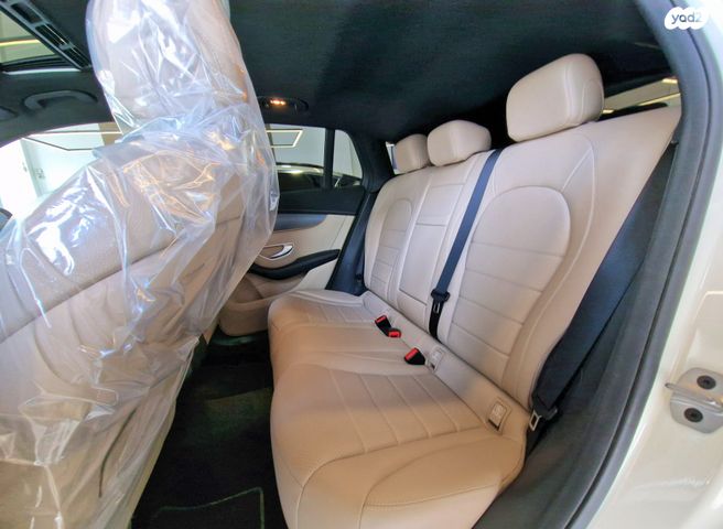 מודעת רכב מרצדס-בנץ EQC