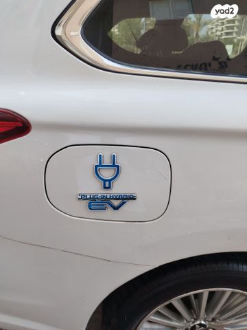 מיצובישי אאוטלנדר