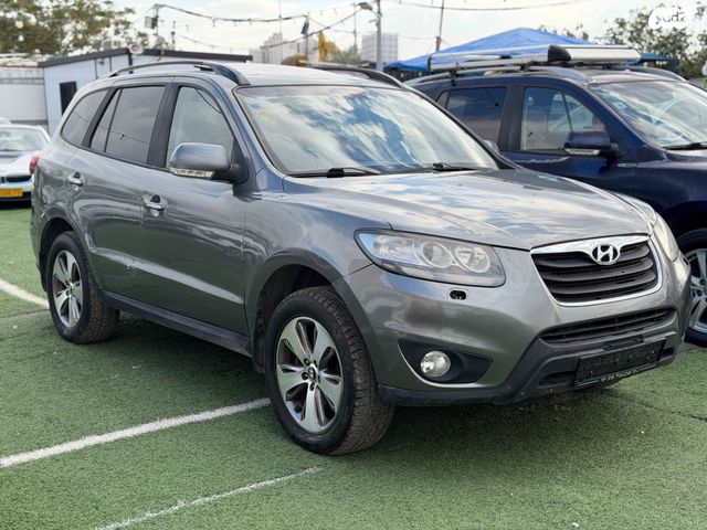 יונדאי סנטה פה