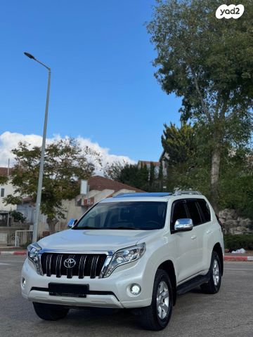 טויוטה לנד קרוזר