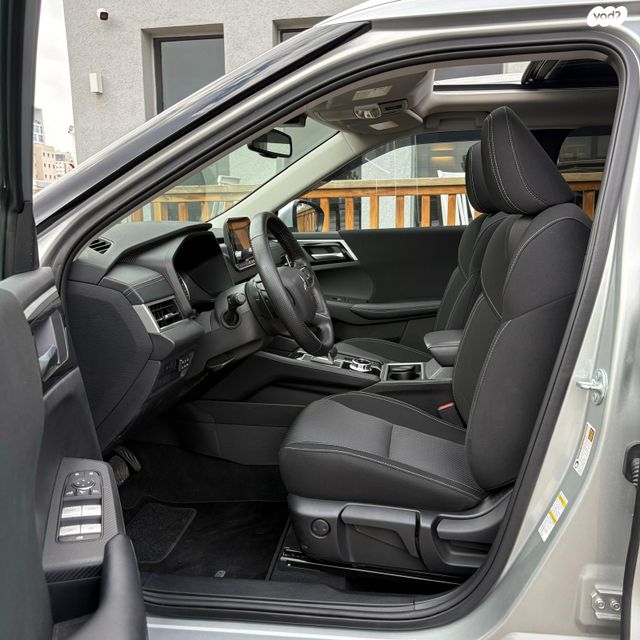 מיצובישי אאוטלנדר