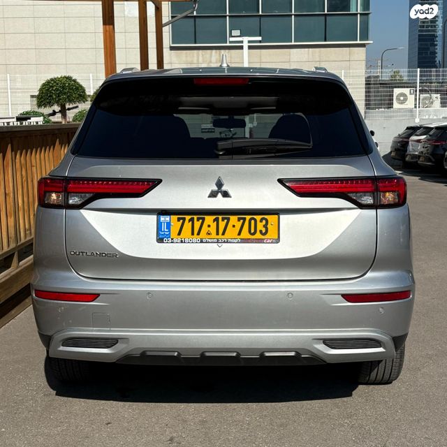 מיצובישי אאוטלנדר