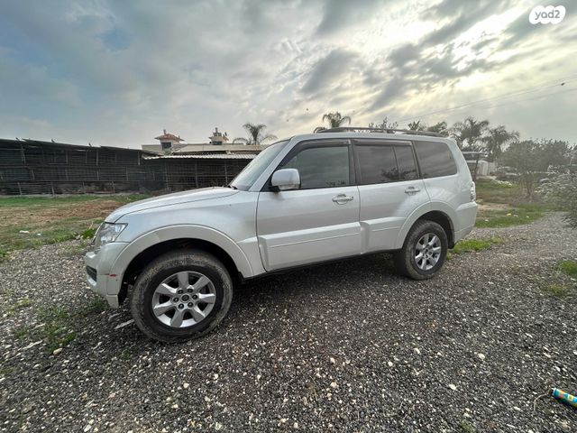 מודעת רכב מיצובישי פג'רו