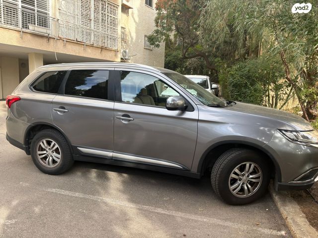 מיצובישי אאוטלנדר