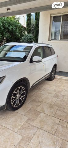 מיצובישי אאוטלנדר