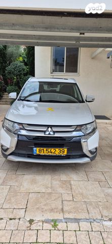 מיצובישי אאוטלנדר