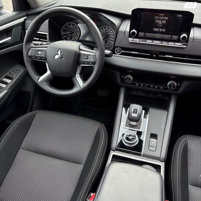 מיצובישי אאוטלנדר