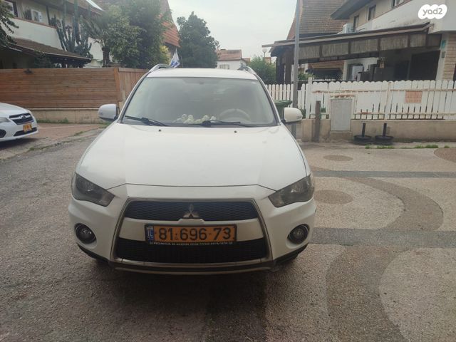 מיצובישי אאוטלנדר