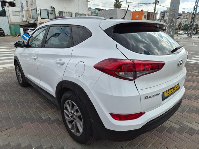 יונדאי טוסון