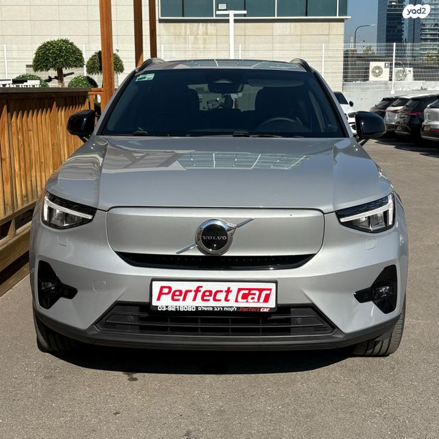 וולוו XC40