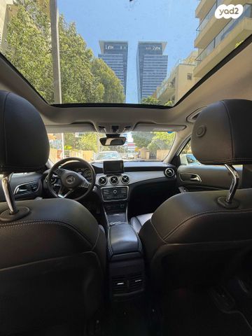 מרצדס-בנץ GLA