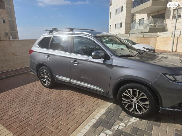 מיצובישי אאוטלנדר