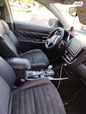 מיצובישי אאוטלנדר