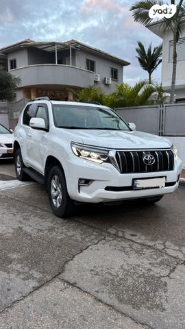 טויוטה לנד קרוזר