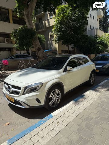 מרצדס-בנץ GLA