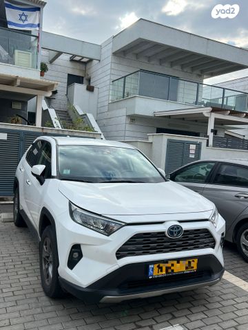 מודעת רכב טויוטה RAV4