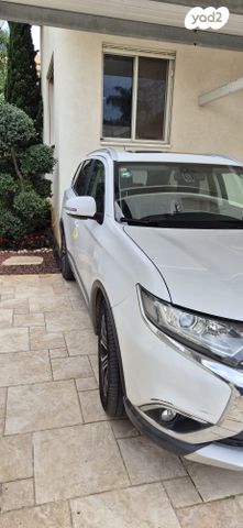 מיצובישי אאוטלנדר