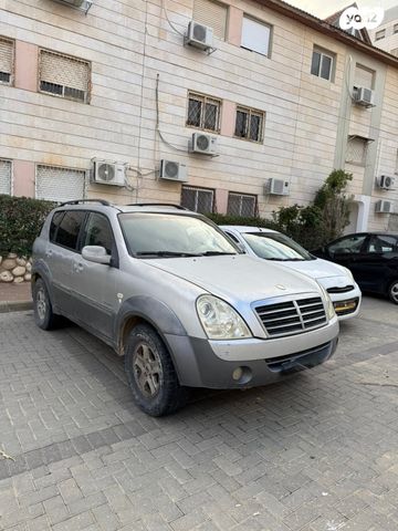 מודעת רכב סאנגיונג רקסטון