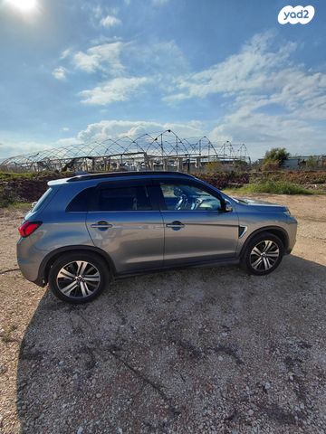 מודעת רכב מיצובישי ASX