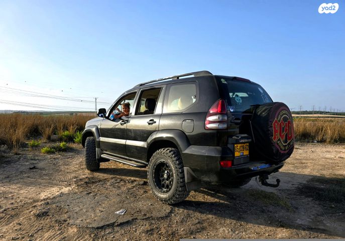 טויוטה לנד קרוזר