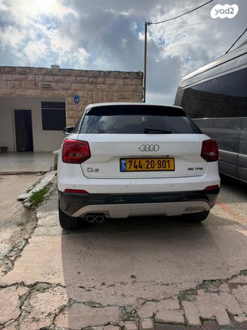 אאודי Q2