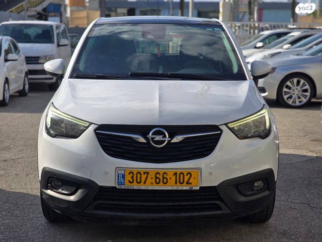 אופל קרוסלנד X