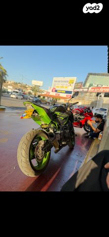 מודעת רכב קאוואסאקי Z900