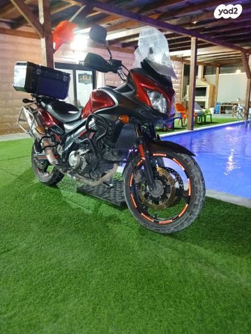 סוזוקי DL650 וי-סטרום