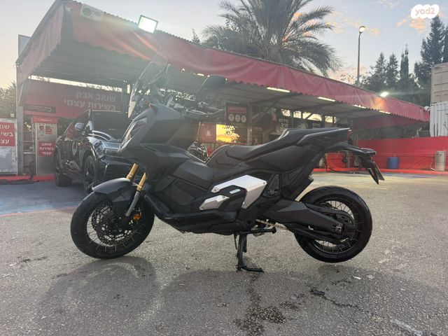 הונדה X-ADV750