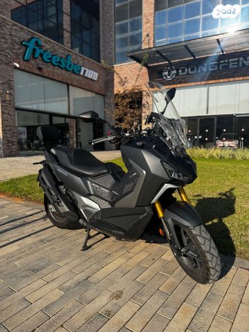 מודעת רכב סאן יאנג ADX400