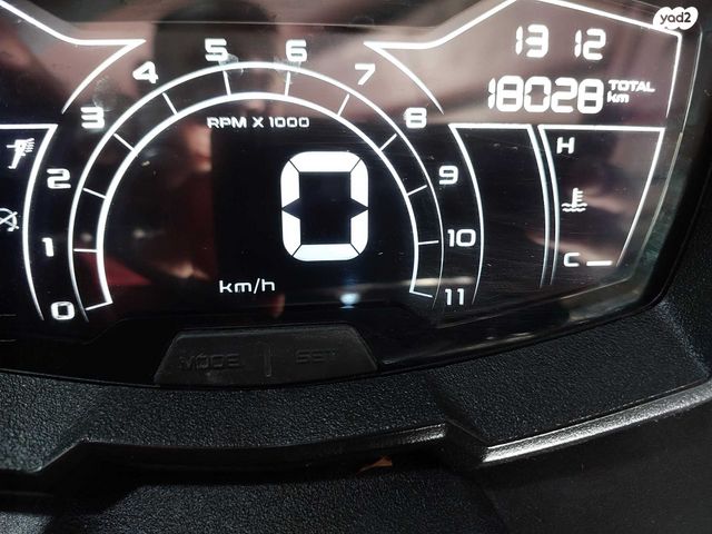 אפריליה SR GT 200