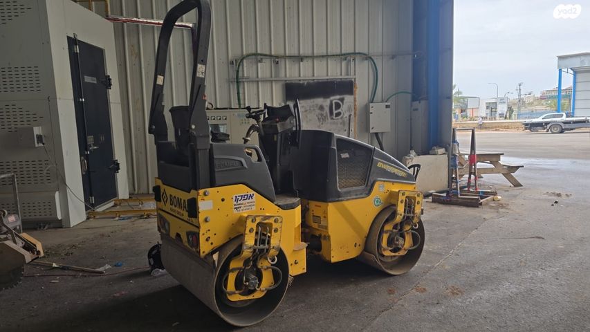 מודעת רכב מכבש