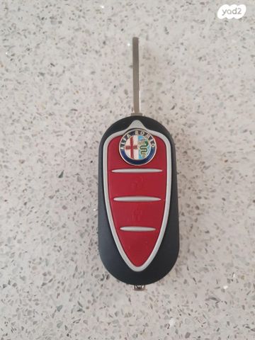 feedItemObj.data.row_1