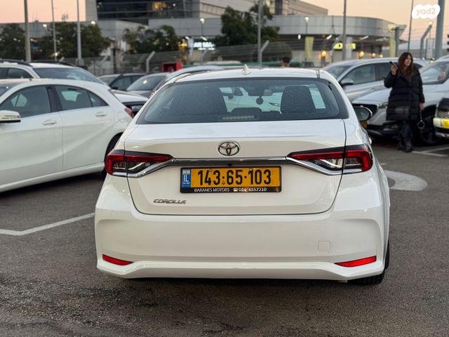 טויוטה קורולה