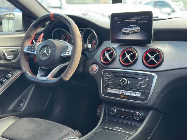 מרצדס-בנץ CLA