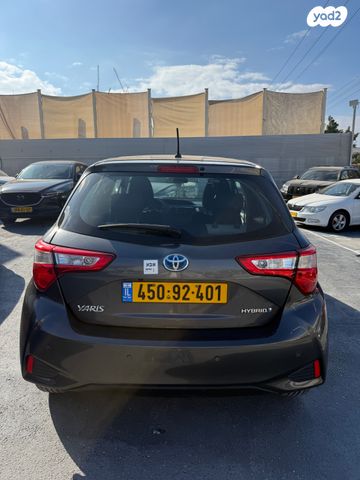 מודעת רכב טויוטה יאריס