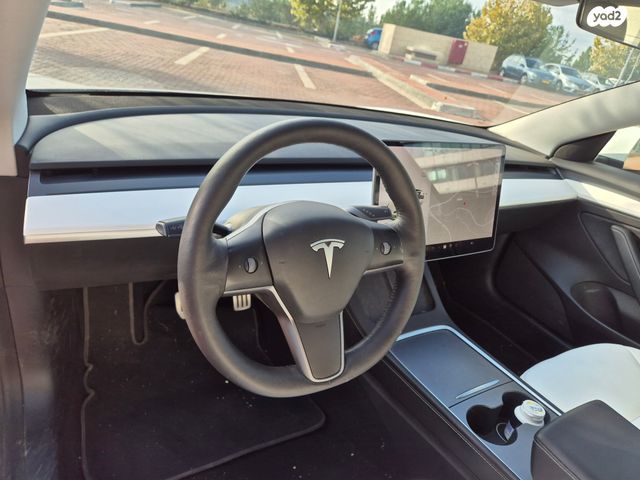 טסלה מודל 3
