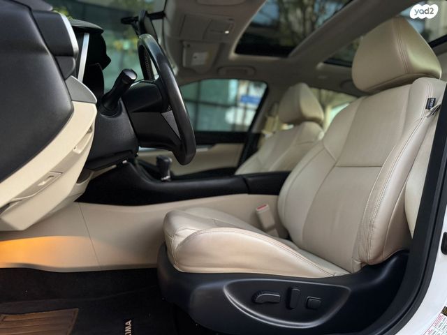 ניסאן מקסימה