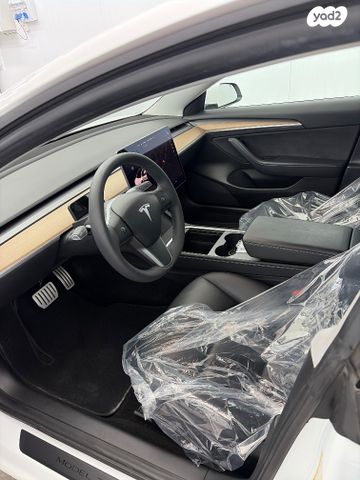 טסלה מודל 3