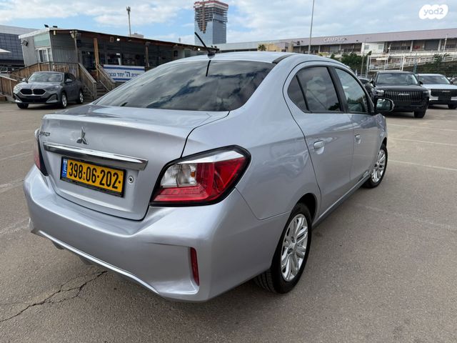 מודעת רכב מיצובישי אטראז' 1