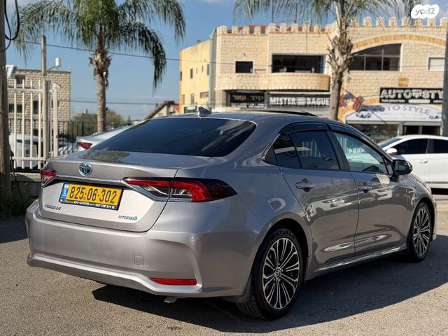 טויוטה קורולה