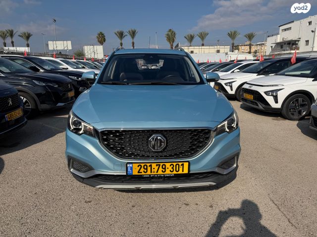 מודעת רכב אם ג'י ZS