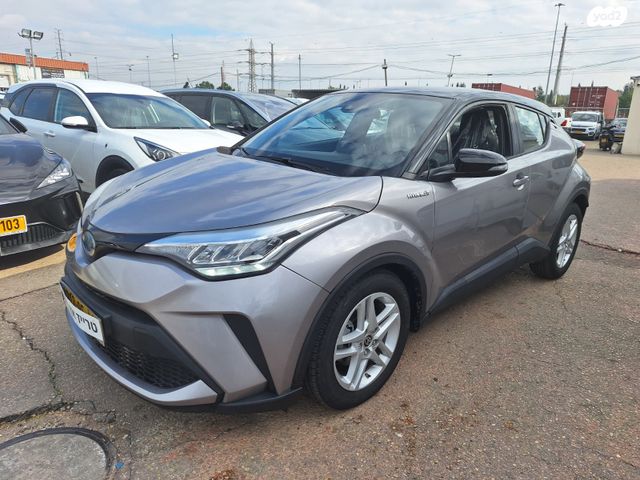 טויוטה C-HR