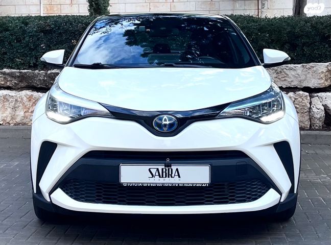 מודעת רכב טויוטה C-HR